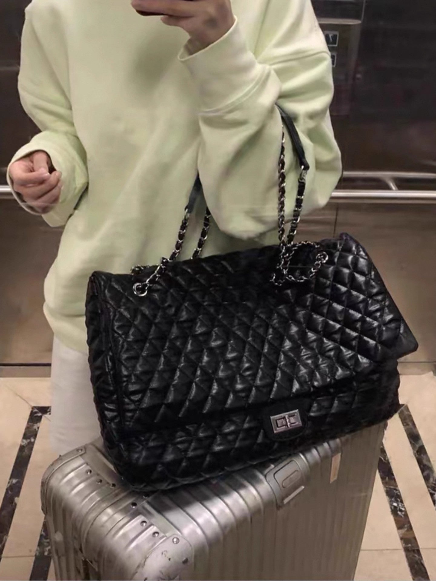 Large Capacity High-grade Diamond Chain Versatile Bags