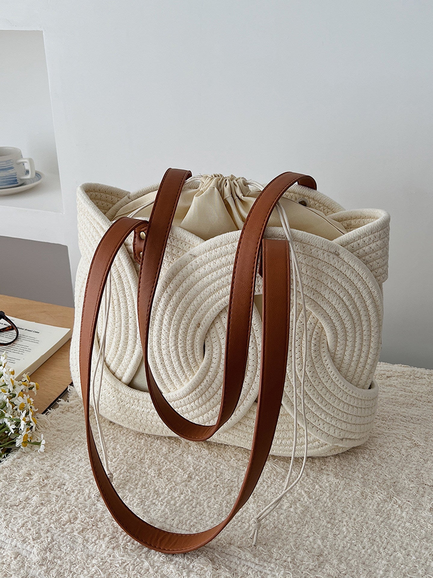 Women's Woven Fashion Vacation Hollow Large Capacity Tote Bag