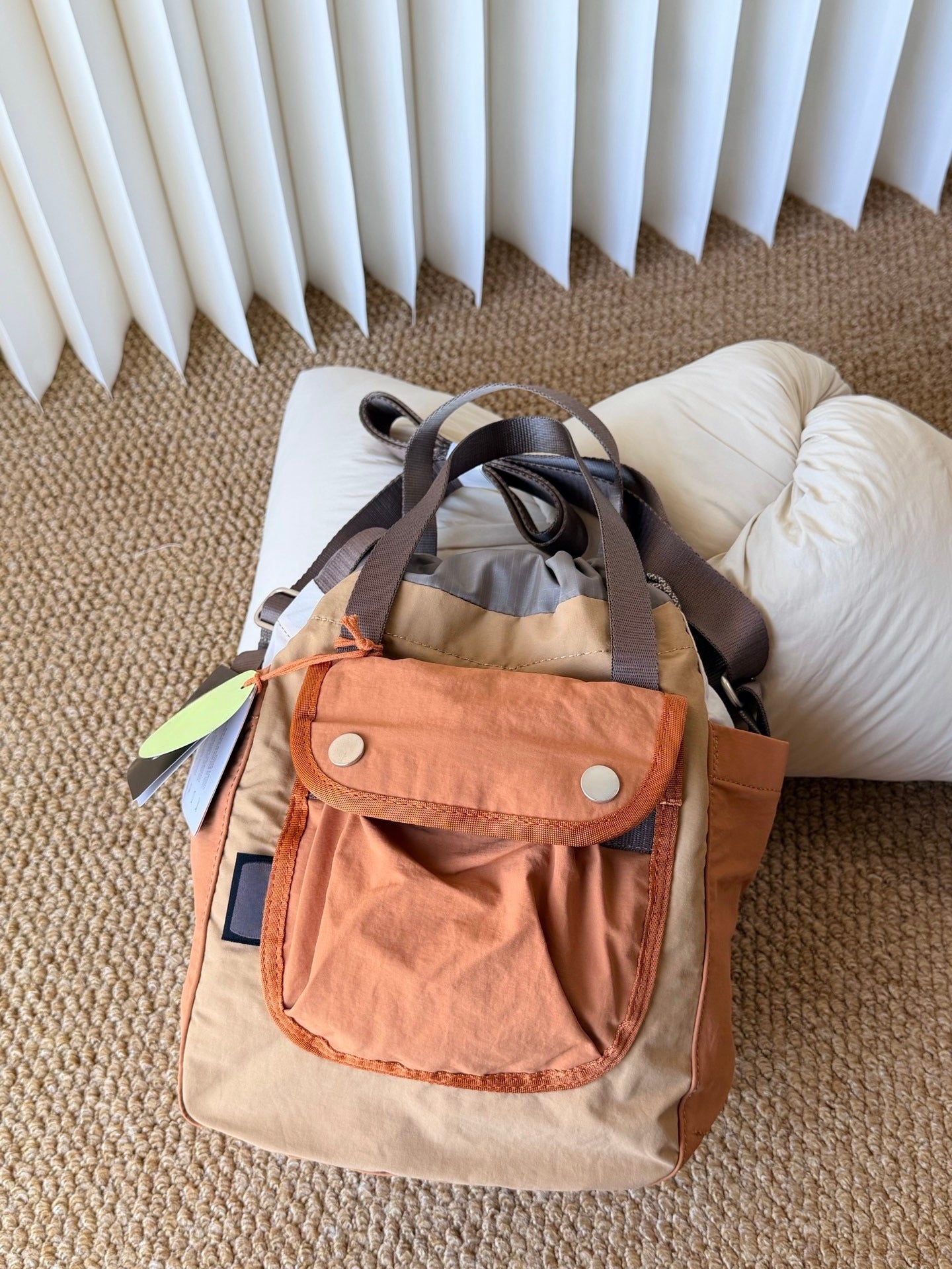 Women's Waterproof Nylon Large Capacity Drawstring Niche Bucket Bag