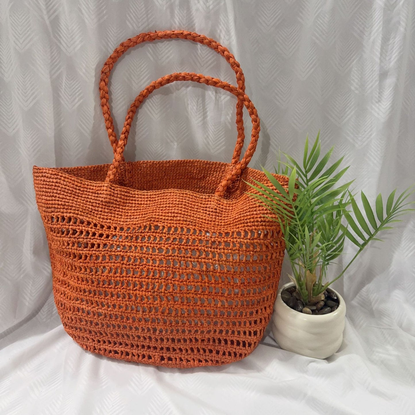 Women's Raffia Handmade Hook Weaving Hollow Portable Straw Shoulder Bags