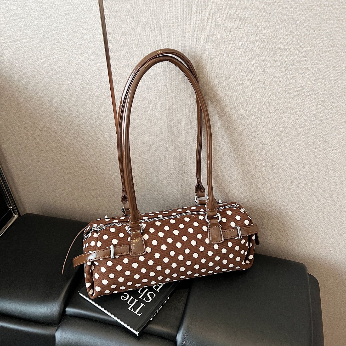 Polka Dot Sausage Design Niche Advanced Underarm Bag