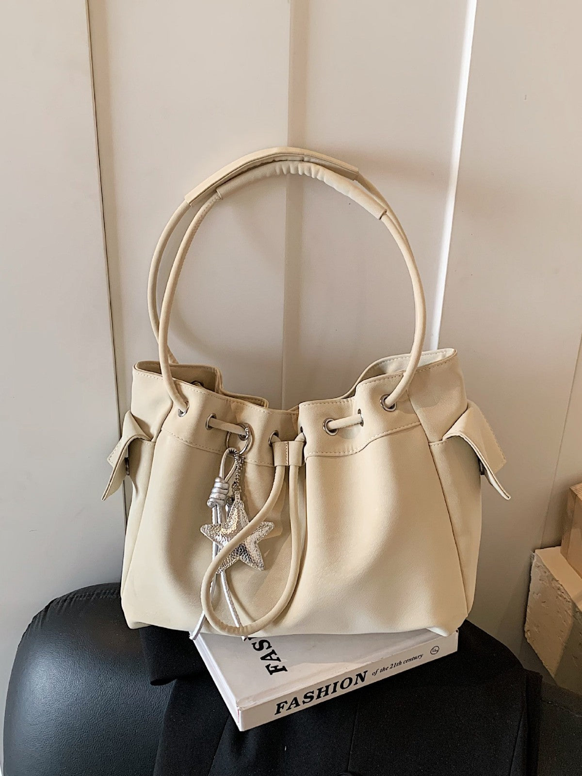 Women's Fashion Matte Texture Large Capacity Spring Light Luxury Minority Shoulder Bags