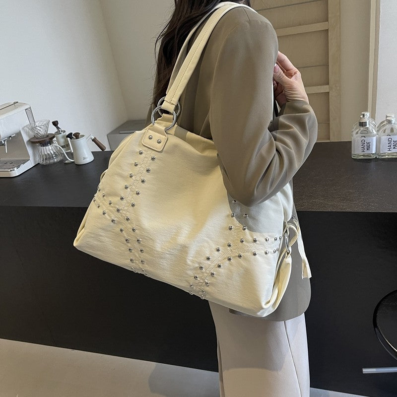 Women's Large Capacity Textured Rivet Lightweight Idle Shoulder Bags