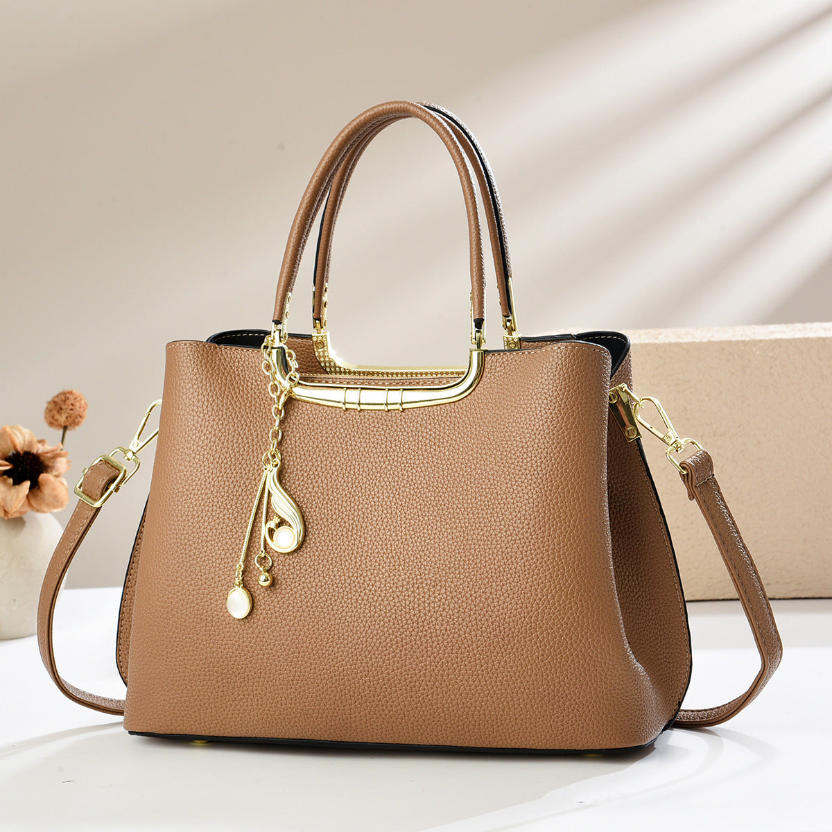 Women's High-grade Autumn Large Capacity Wedding Light Luxury Fashion Women's Handbag