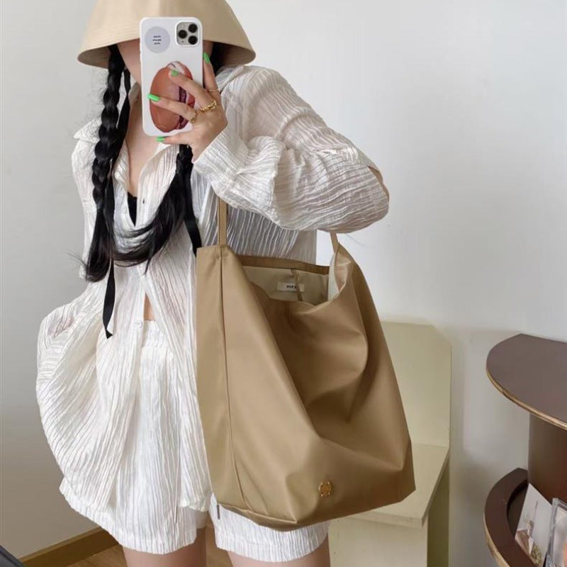 Niche High-grade Simple Large Capacity Commuter Female Bucket Bag