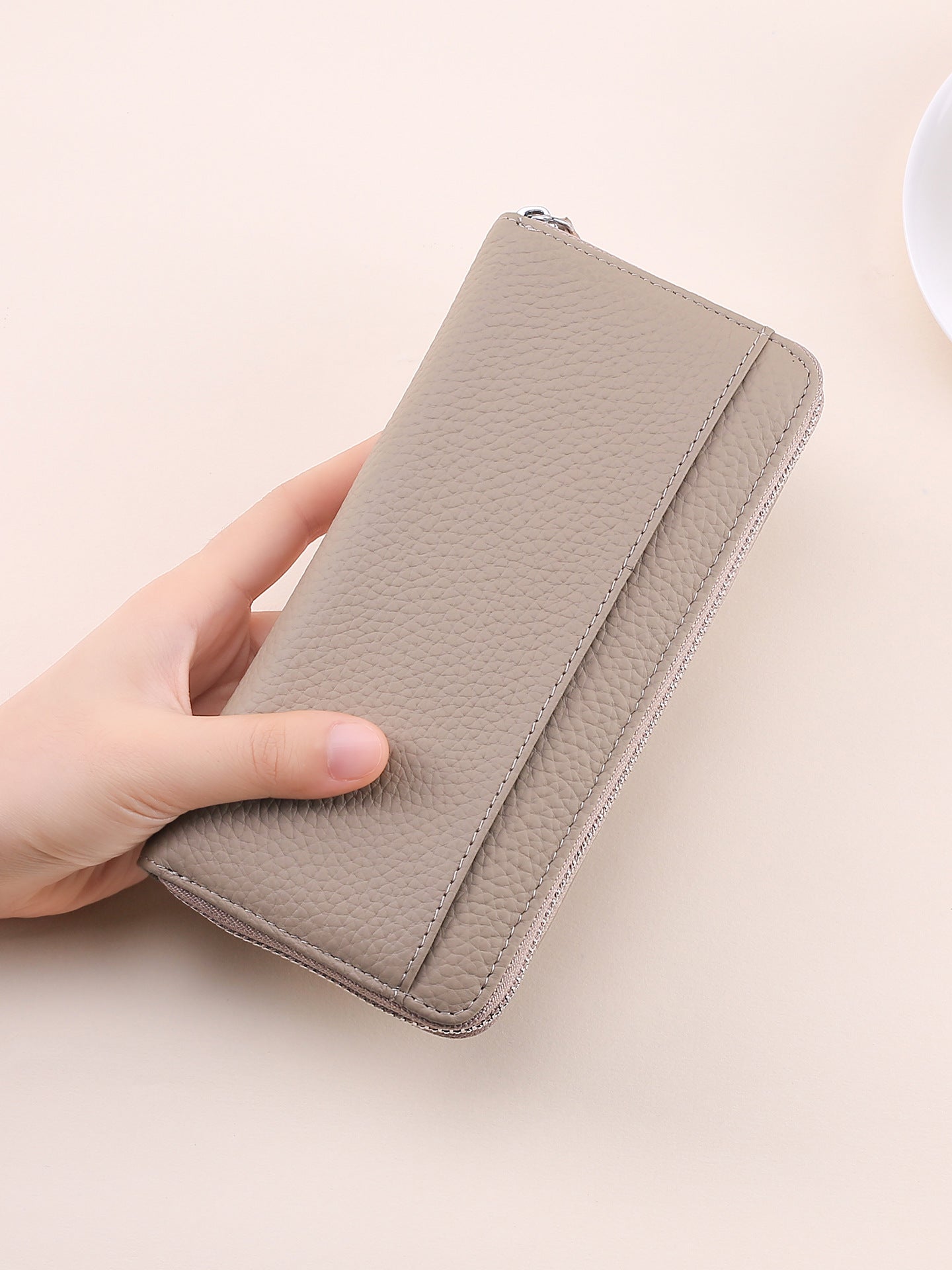 Women's & Men's Style Leather Long Multiple Slots Card Pack Card Sleeve
