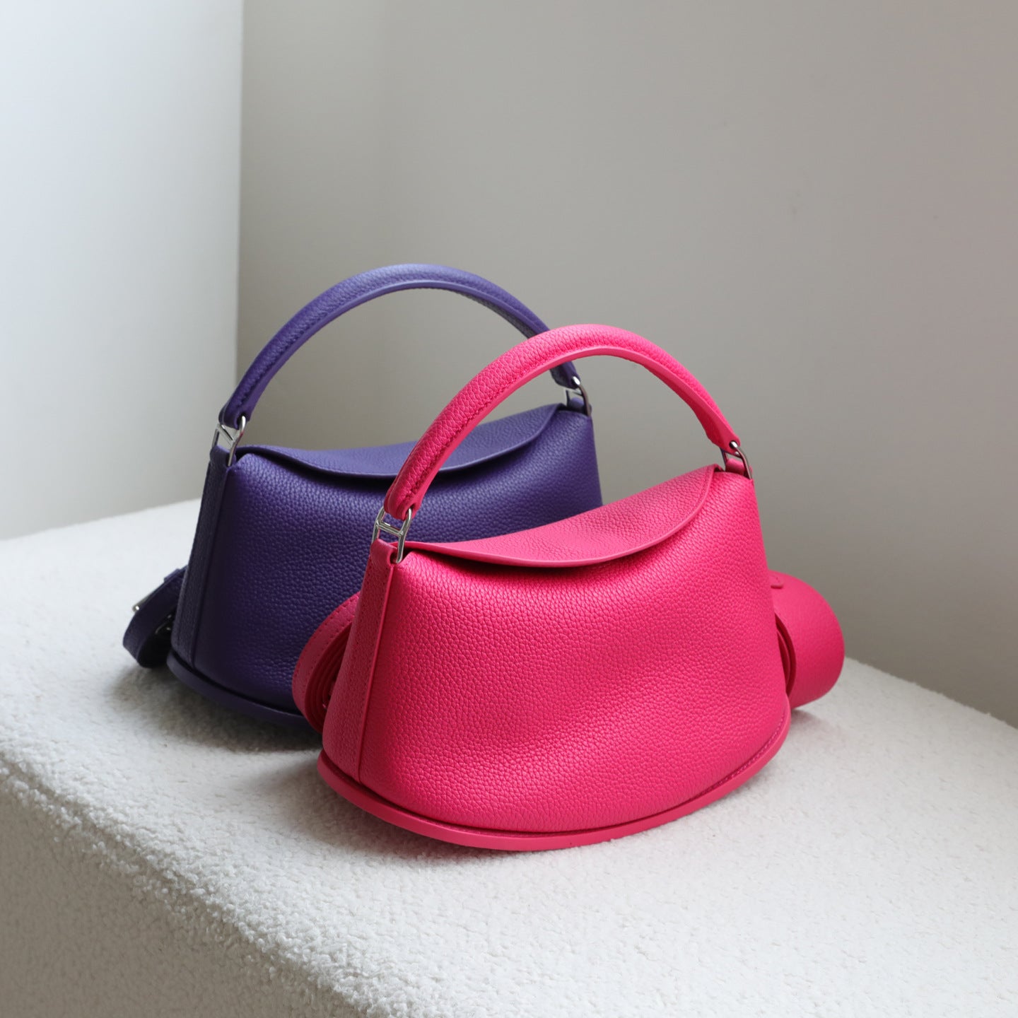 Women's High-grade First Layer Cowhide Ingot Simple Women's Handbag
