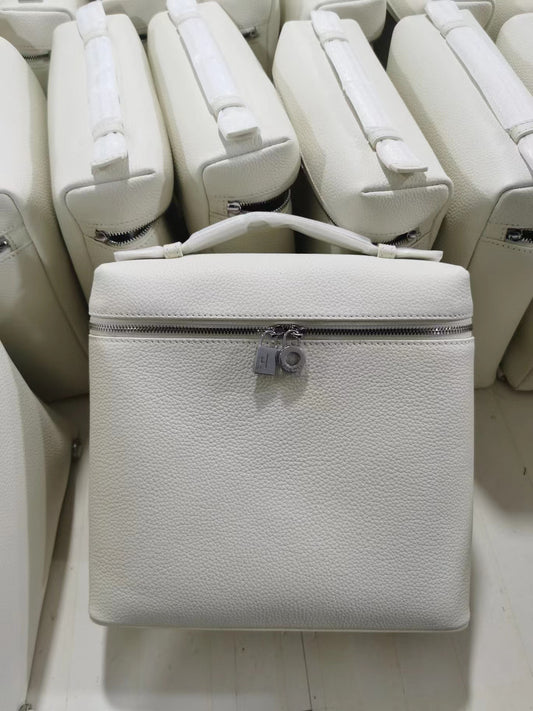Glamorous Portable Genuine Leather Premium Simple Women's Backpack