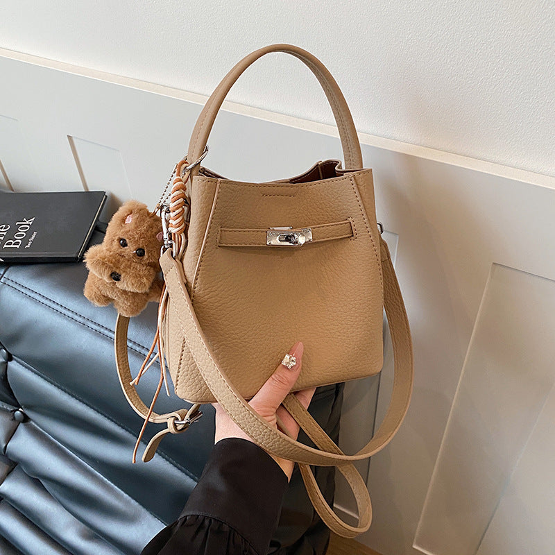 Women's Niche Vintage Fashion Versatile Commute Minimalist Bucket Bag