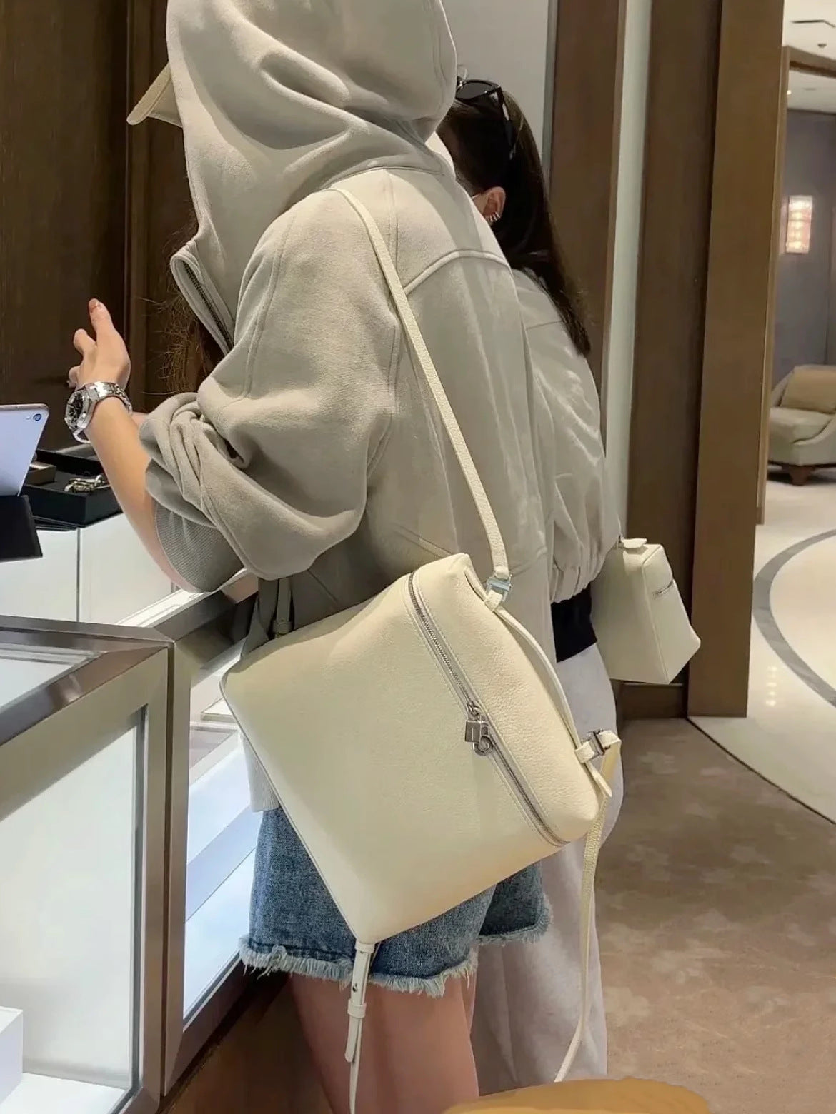 Women's Genuine Leather Niche Affordable Luxury Fashion High Sense Women's Backpack