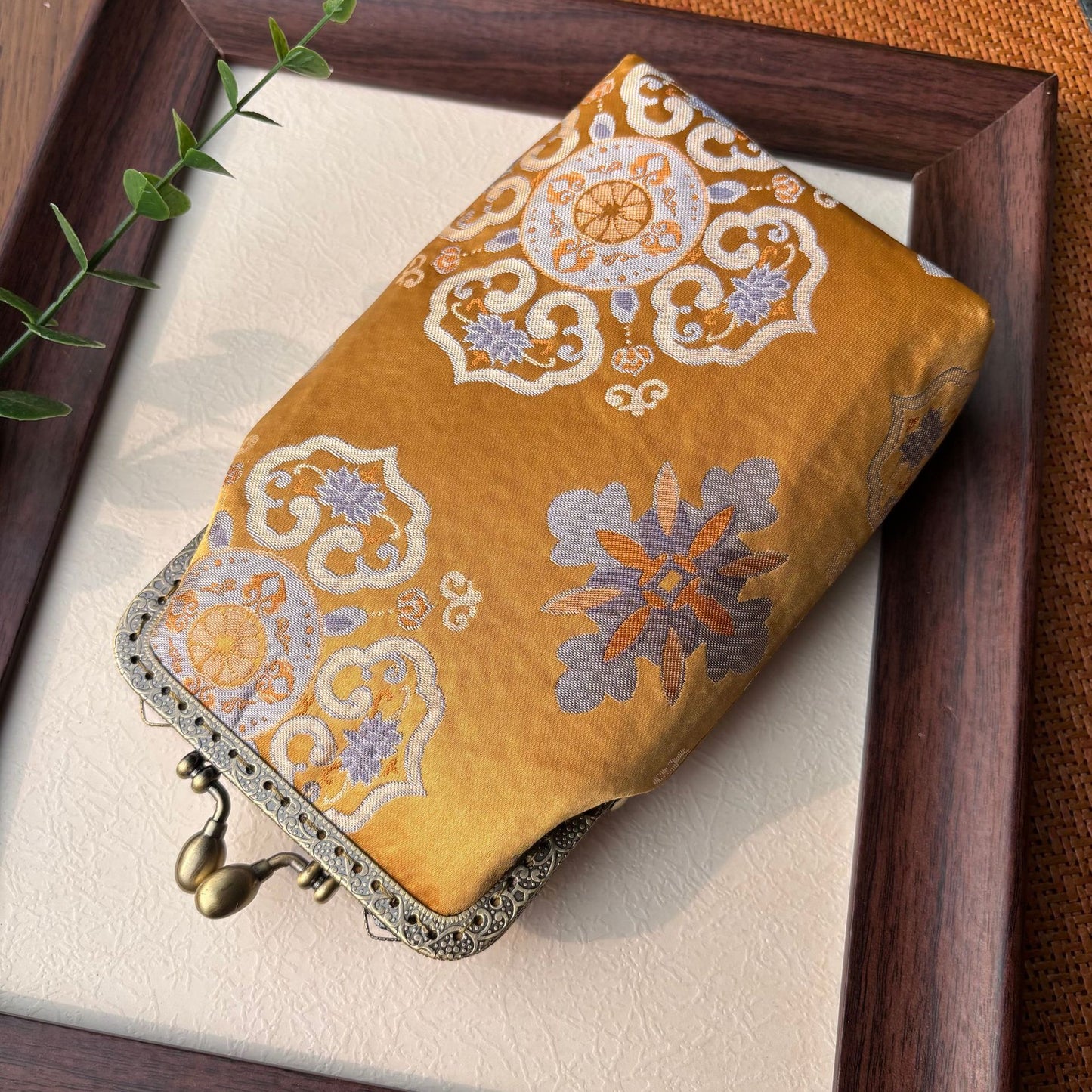 Finished Ancient Style Female Vertical Retro Tassel Frame Mobile Phone Bag