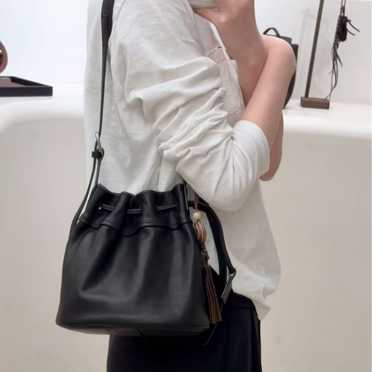 Beautiful Attractive Women's Drawstring Commute Pouch Bucket Bags