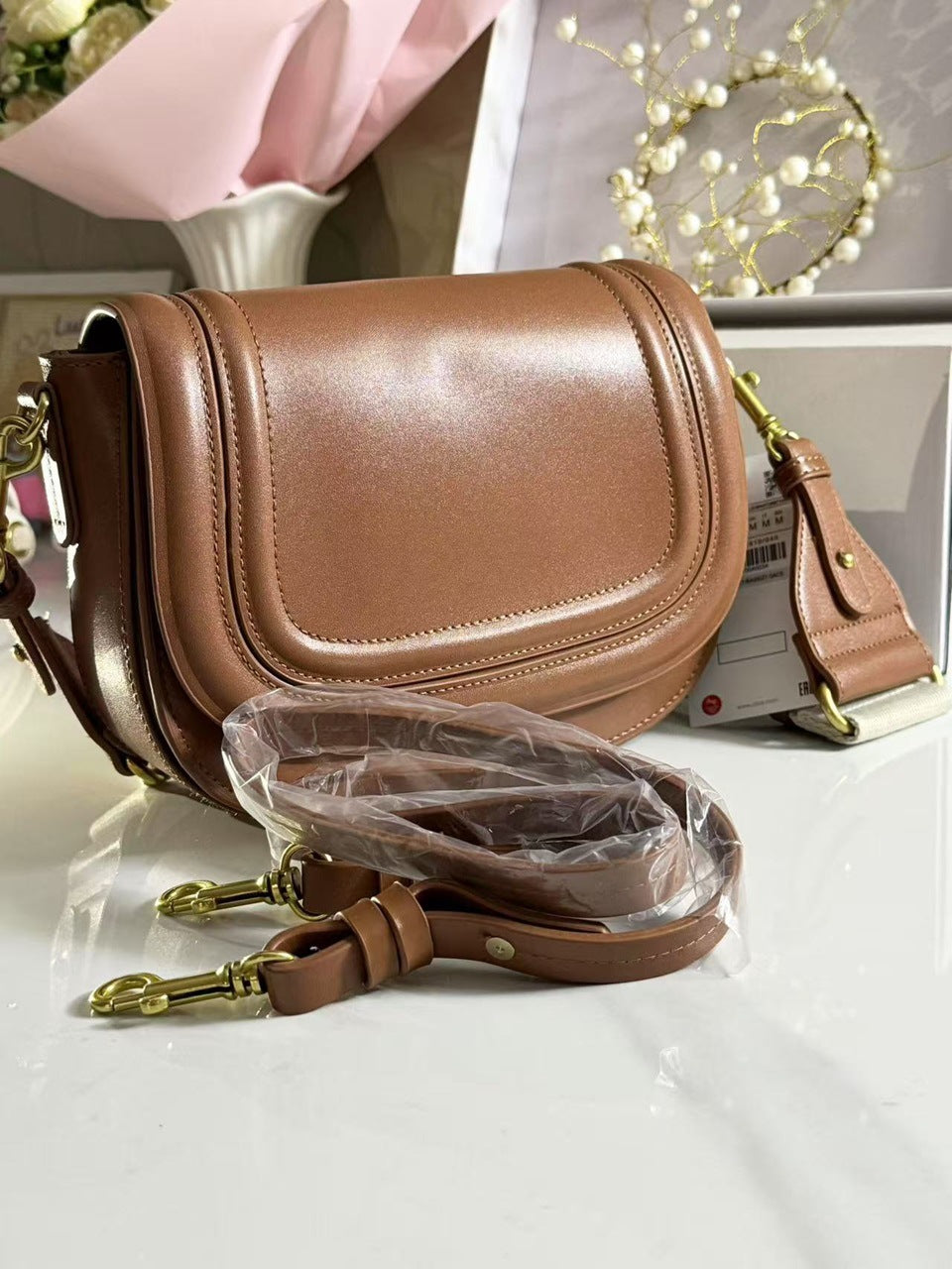 Women's Home Wide Strap One Saddle For Small Square Bags