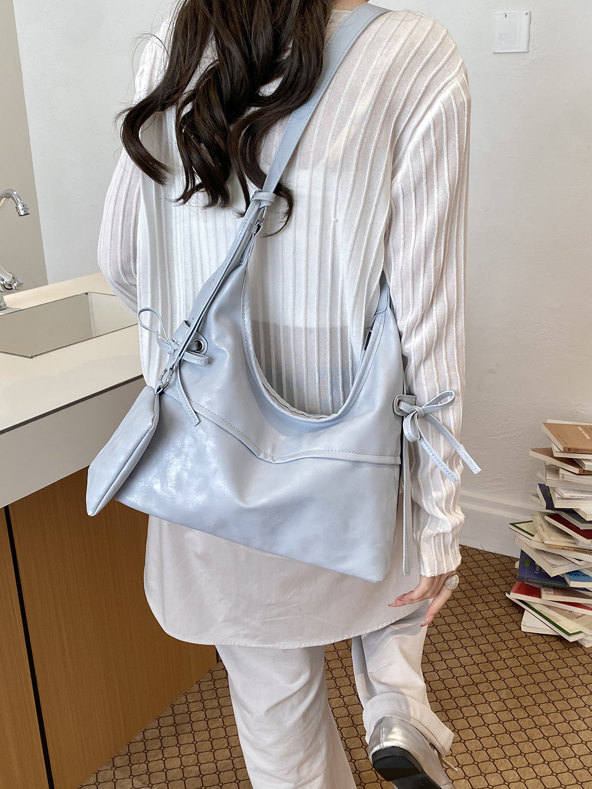 Large Capacity Female Simple Western Style Tote Bags