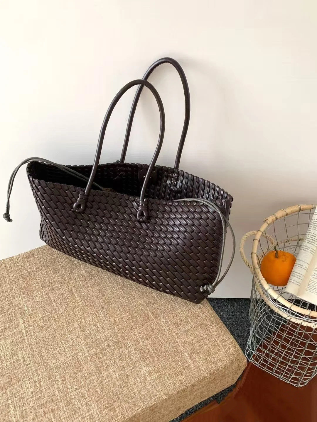 Women's Woven Big Fashion High-grade Large Capacity Portable Tote Bag