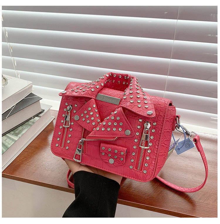 Women's Summer Trendy Crocodile Pattern Rivet Design Women's Shoulder Bag