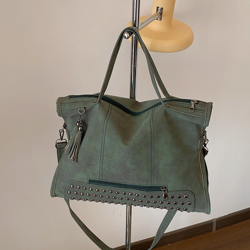 Women's Retro Large Capacity Fashion Commuter Portable Women's Shoulder Bag