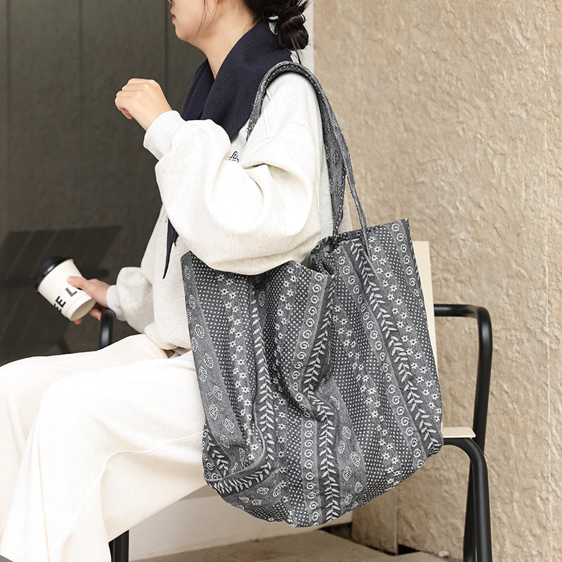 Women's Leisure Artistic Fashion Pattern Contrast Color Embroidered Canvas Women's Shoulder Bag