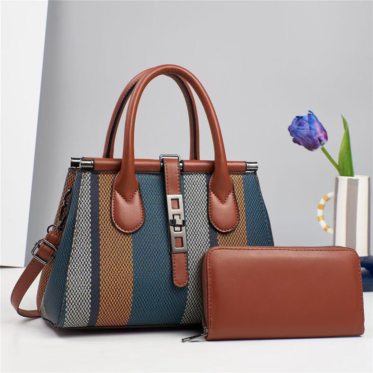 Fashion Large Capacity Contrast Color Texture Handbags