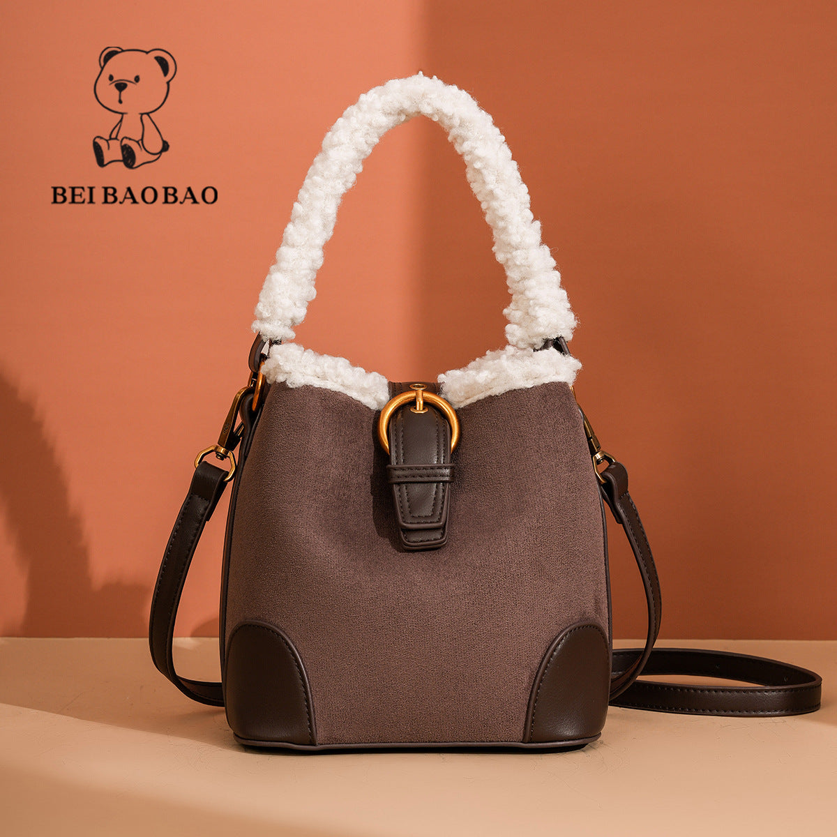 Women's Light Luxury Western Style Retro City Bucket Bag