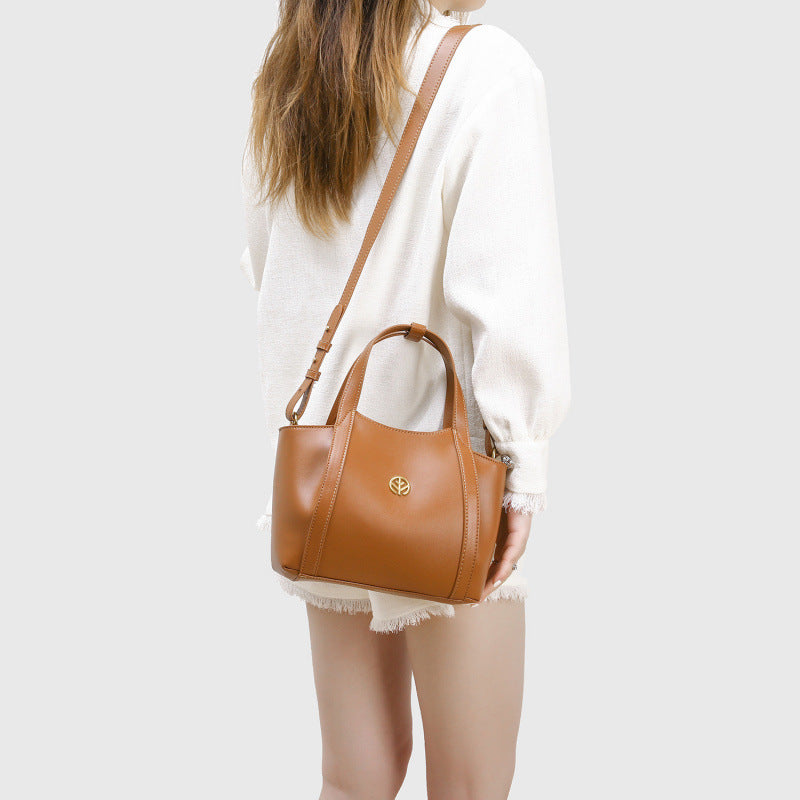 Vintage Fashion Commuter Large Capacity Niche Women's Handbag