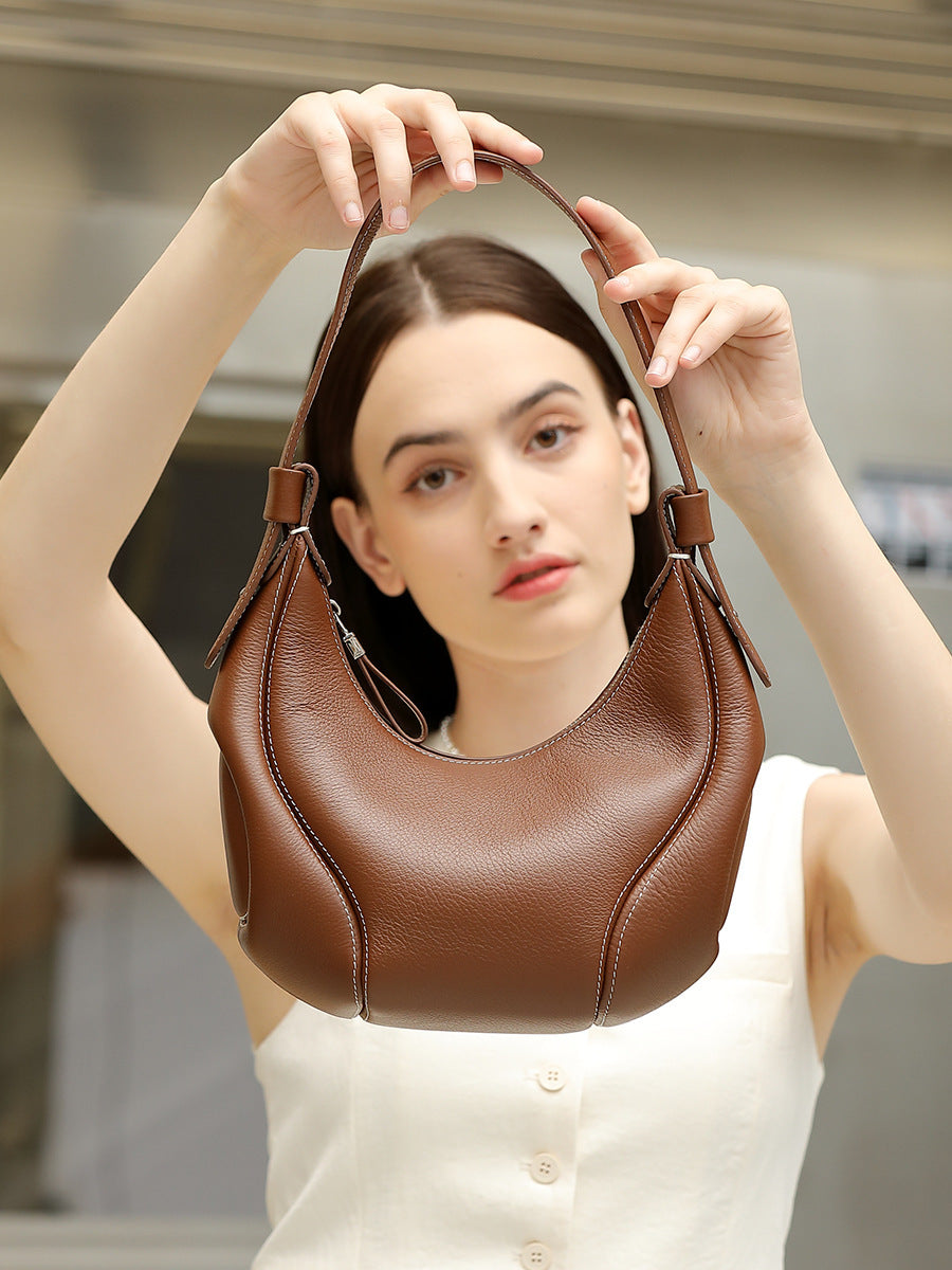Women's Baseball Niche Retro Crescent Genuine Leather Underarm Bag