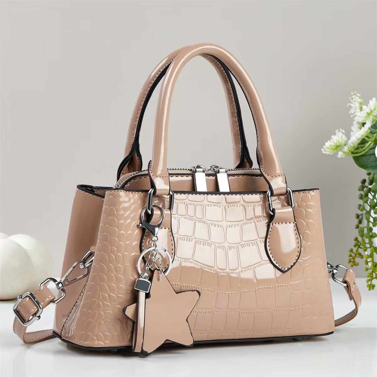 Capacity Fashionable Stylish Niche Affordable Luxury Bags