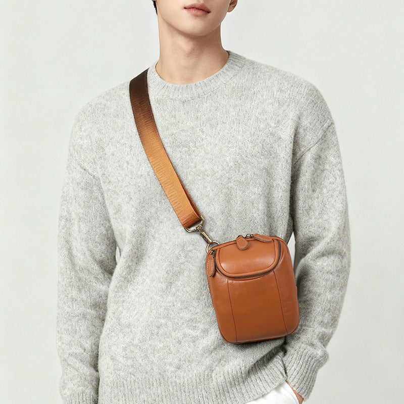 Men's First Layer Cattlehide Leather Fashion Mini Men's Messenger Bag