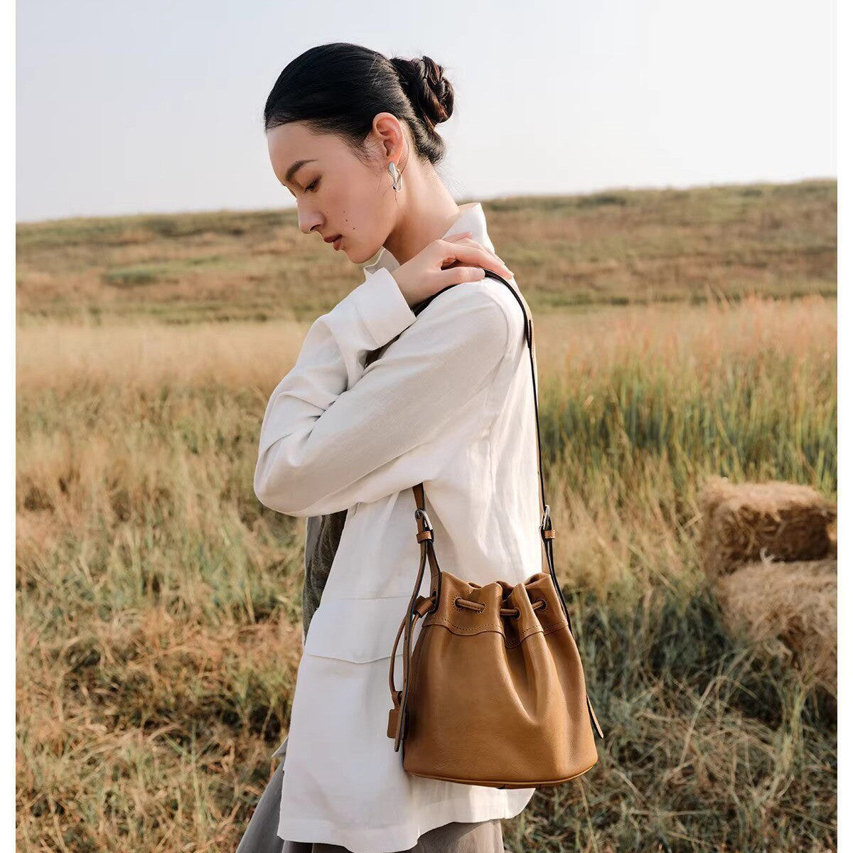 Vegetable Tanned Sheepskin Drawstring Commute Pouch Female Bags