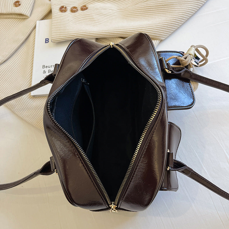 Women's Niche Underarm Large Capacity Retro Simple Commute Tote Bags