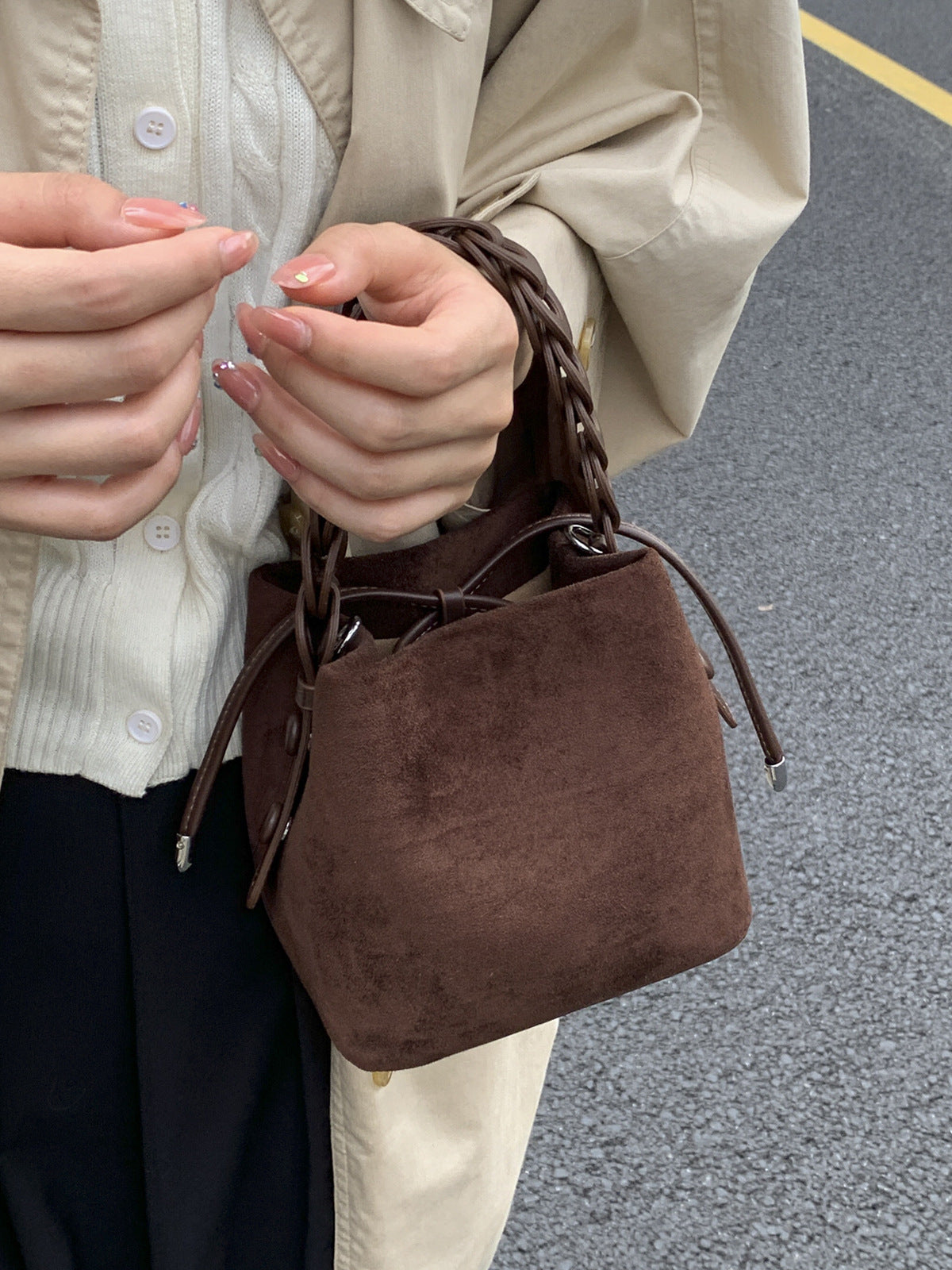 Attractive Women's Retro Brown Exquisite Portable Bucket Bag