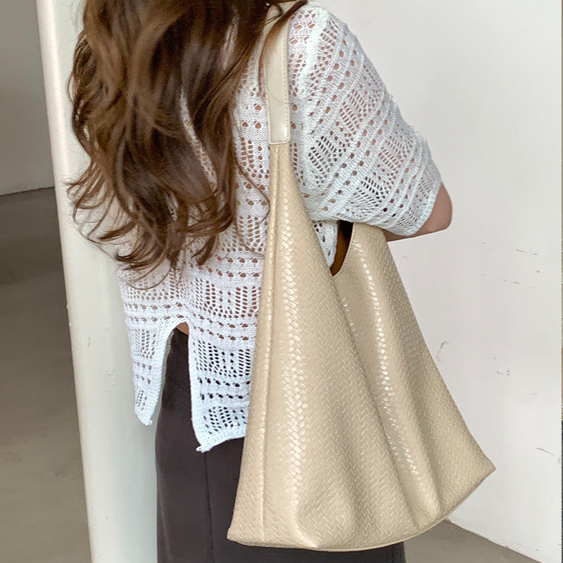Women's Niche Woven Large Capacity Commute Underarm Bags