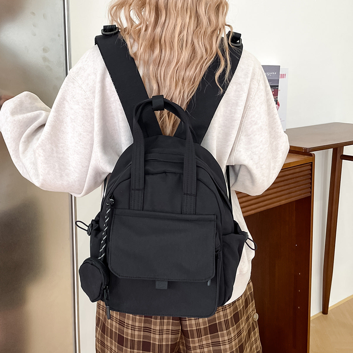 Women's Design Fashion Trend Portable Simplicity Size Women's Backpack