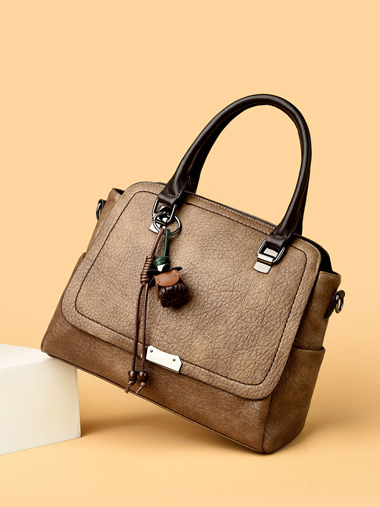 Stylish Retro Fashionable Large Capacity Niche Women's Messenger Bag