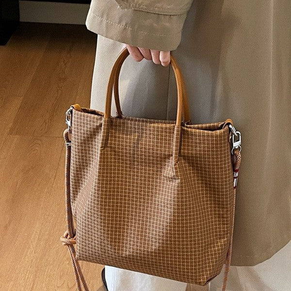 Women's Fashion Plaid Niche Portable Commuter Simple Women's Messenger Bag