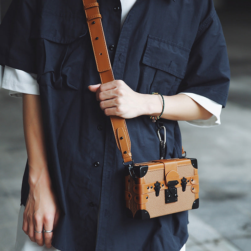 Women's & Men's High-grade Fashion Hard Cover Minority Shoulder Bags