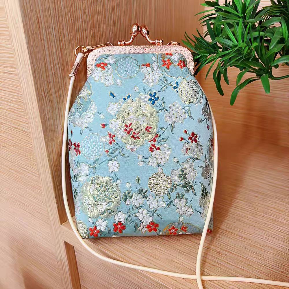 Women's Handmade Chinese Style Cheongsam Skirt Vintage Change Frame Purses