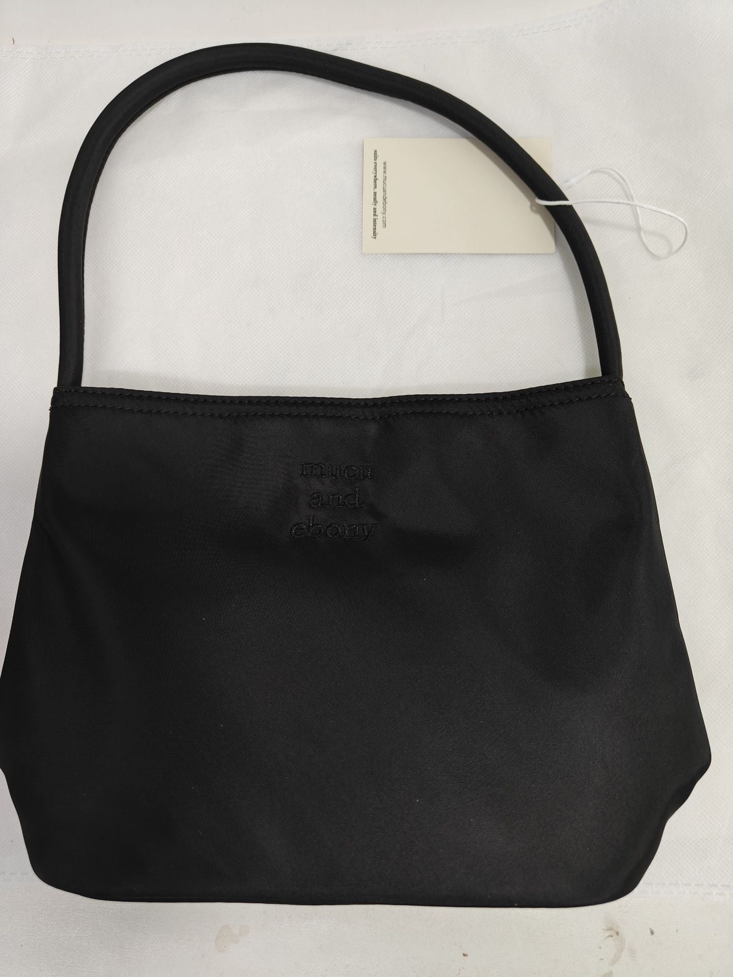 Classy Design Portable Letter Embroidered Nylon Women's Shoulder Bag