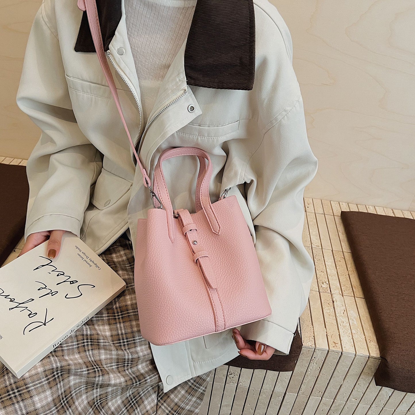 Women's Simple Commute Portable Vegetable Basket Bucket Bag