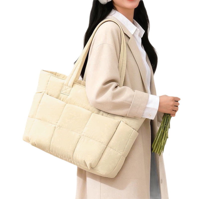 Large Capacity Portable Commuter Good-looking Nylon Shoulder Bags