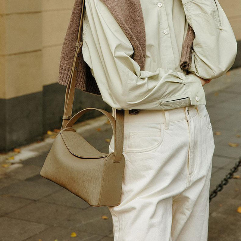 Women's Spring First Layer Cowhide Retro Commuter Shoulder Bags