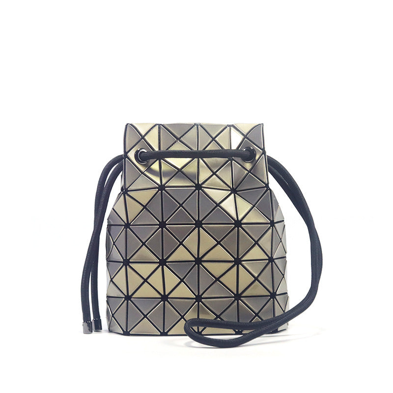 Women's House Drawstring Geometric Cutting Piece Type Large Bucket Bag