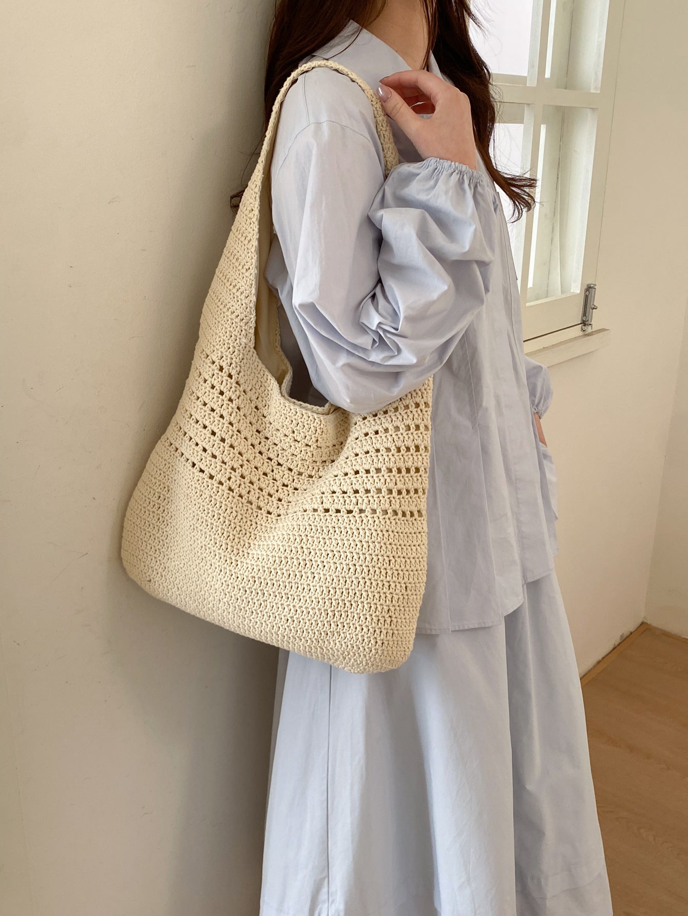 Women's Korean Style Artistic Woven Seaside Vacation Women's Messenger Bag