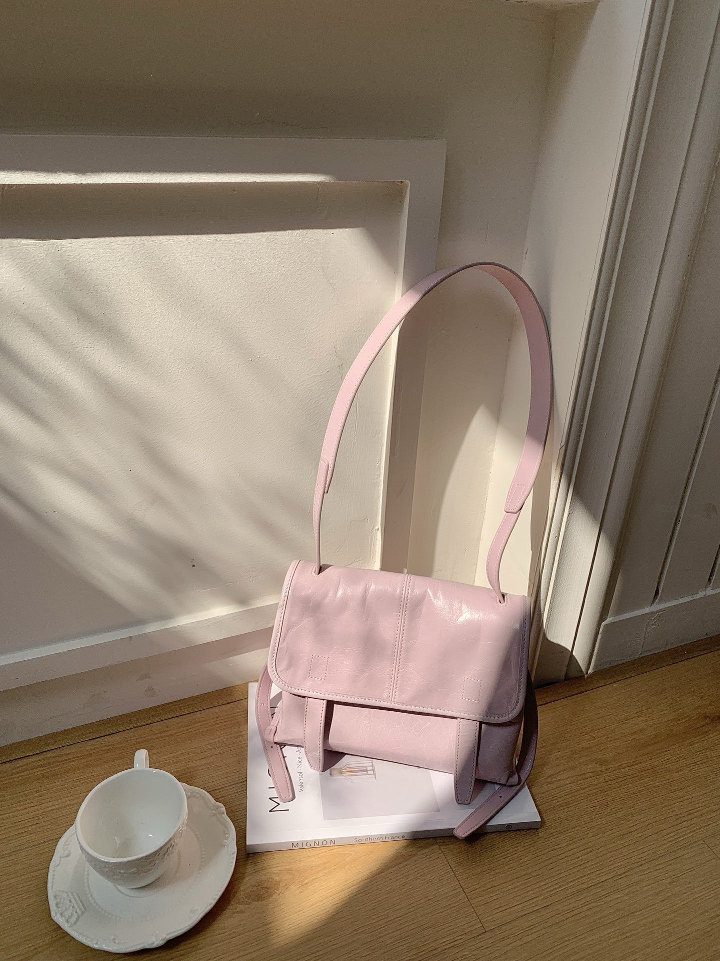Fashion Oil Wax First Layer Cowhide Texture Women's Shoulder Bag