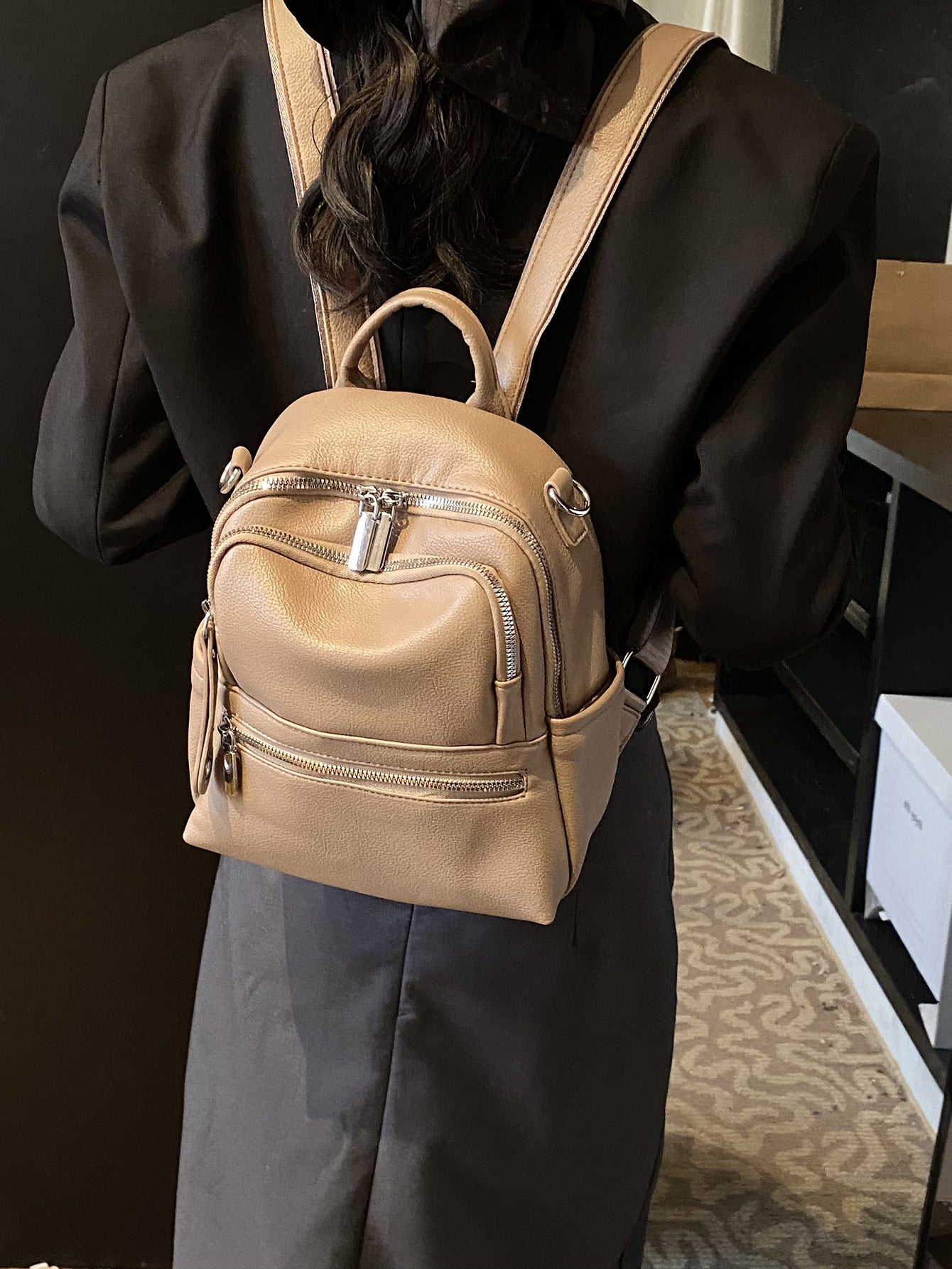 Women's Solid Color Soft Leather High-grade Fashion Trendy Lightweight Women's Backpack