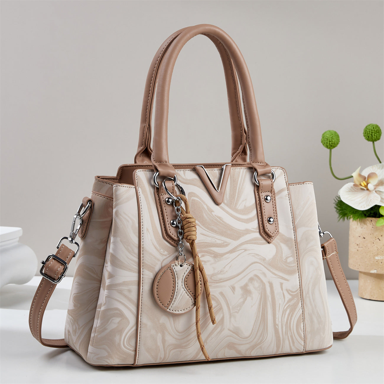 Women's Fashion Large Capacity Mom Elegant Commuter Women's Shoulder Bag