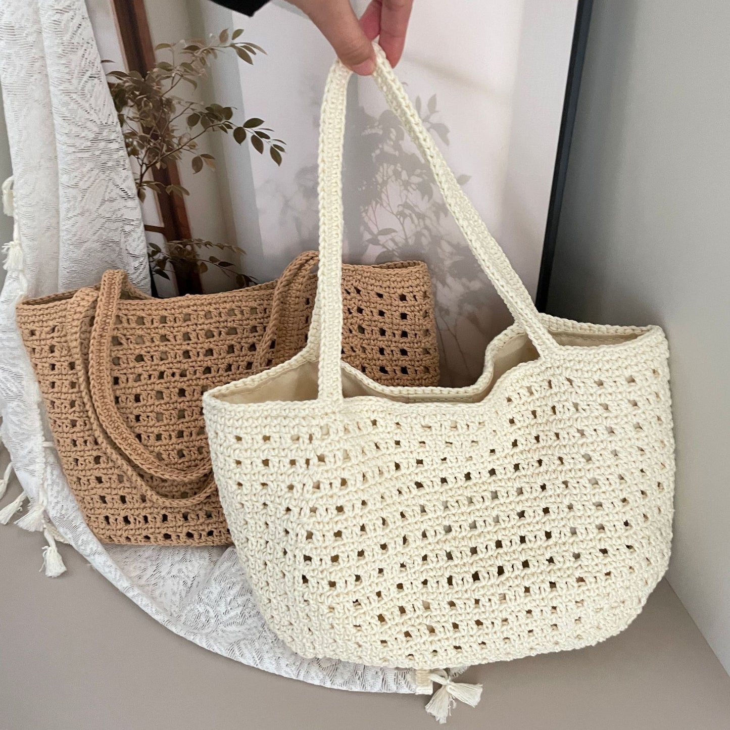 Women's Style Artistic Woven Large Capacity Lightweight Women's Handbag