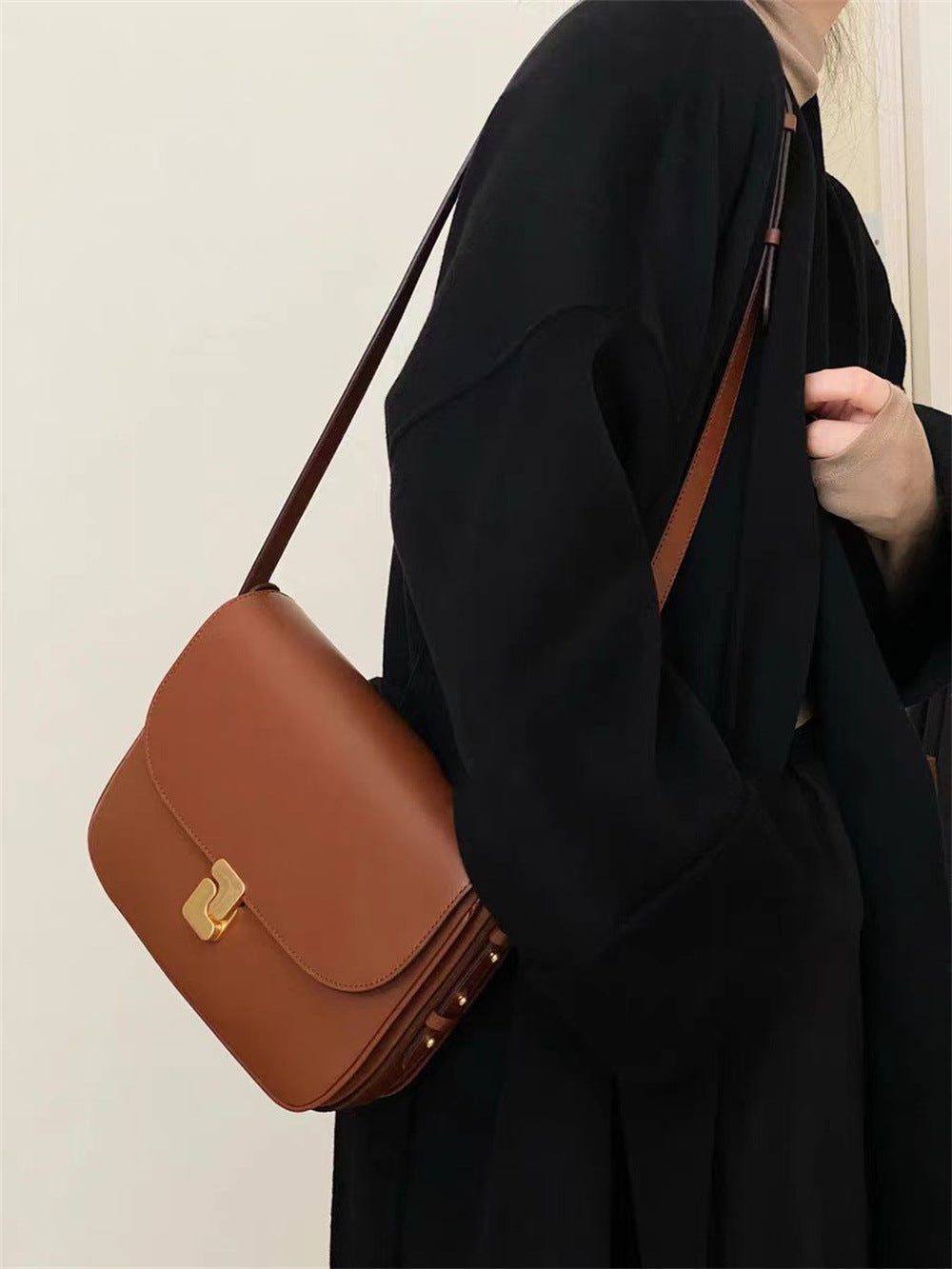 Versatile French Niche Elegant Classic Rivet Bags