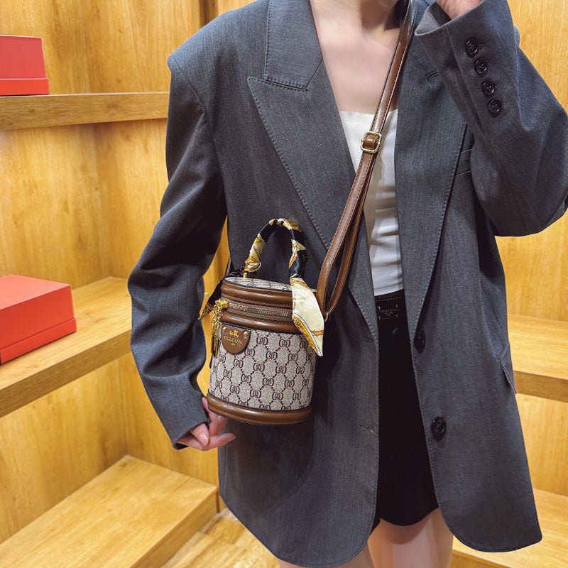 Women's Fashion Spring High-grade Retro Design Portable Women's Shoulder Bag