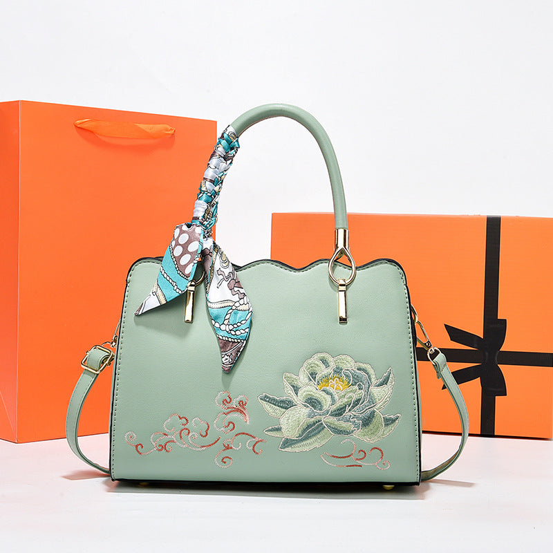 Women's Large Capacity Fashionable Simple Embroidery Mother's Day Women's Handbag